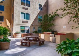 Portico Condos San Diego - Courtyard with BBQ Area